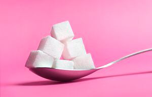 Descubra los secretos del Feng Shui para atraer abundancia al hogar a través de la colocación estratégica de un ingrediente inesperado: el azúcar.
