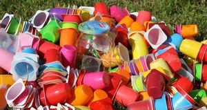 La lucha contra los plásticos de un solo uso continúa. Canadá se suma a esta causa. Foto: Pixabay
