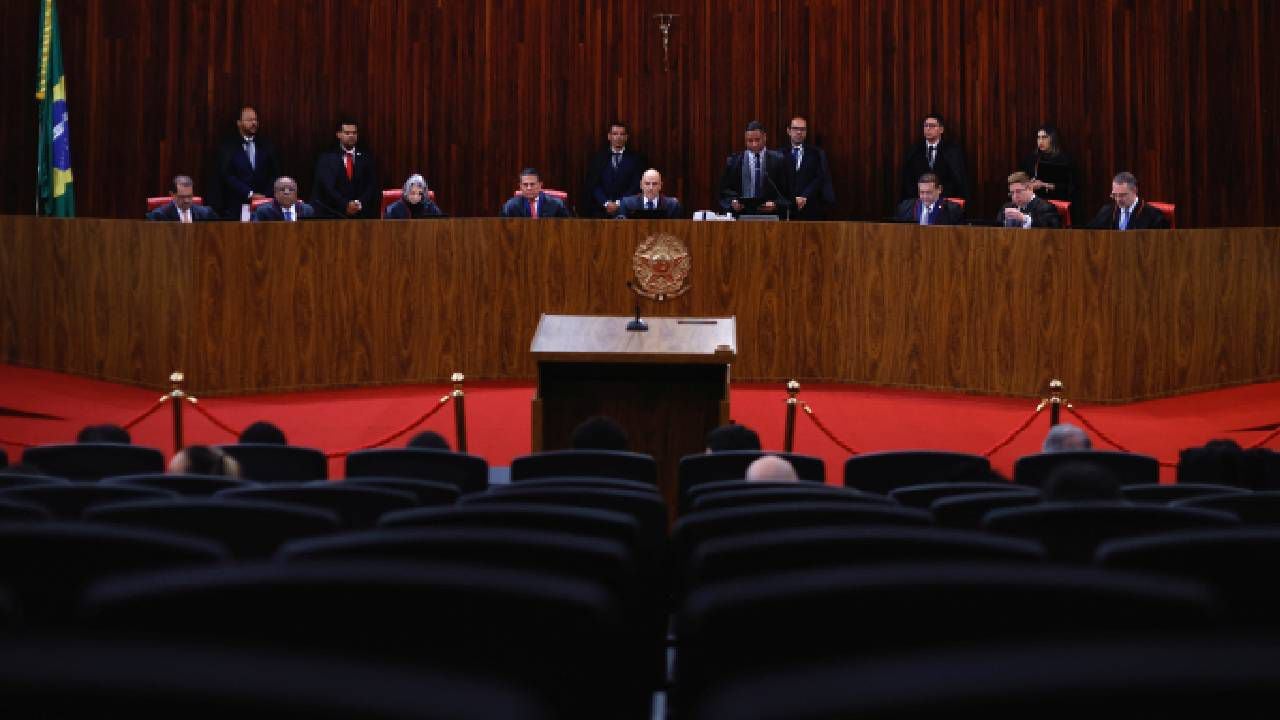 Tribunal electoral de Brasil (TSE) continúa el juicio contra el expresidente, Jair Bolsonaro.