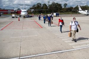 A través del Ministerio del Interior, el Gobierno Nacional dio luz verde al plan piloto de reactivación aérea desde el aeropuerto José María Córdova de Rionegro, en Antioquia. El concepto favorable incluye seis terminales que tendrían vuelos de conexión.