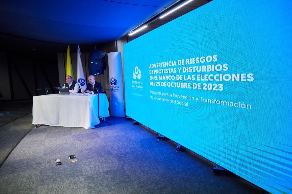 Defensor advierte riesgo de protestas tras posible inconformismo con resultados electorales; alerta en 24 departamentos y seis localidades de Bogotá