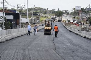 Cali: El próximo jueves 21 de marzo será entregado el nuevo puente norte de Juanchito,  sentido Candelaria- Cali, según declaraciones de la gobernadora del Valle. foto José L Guzmán. EL País