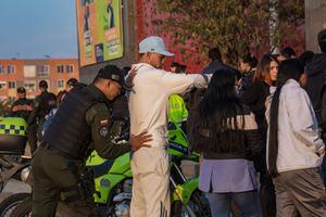 800 nuevos policías llegan a Bogotá