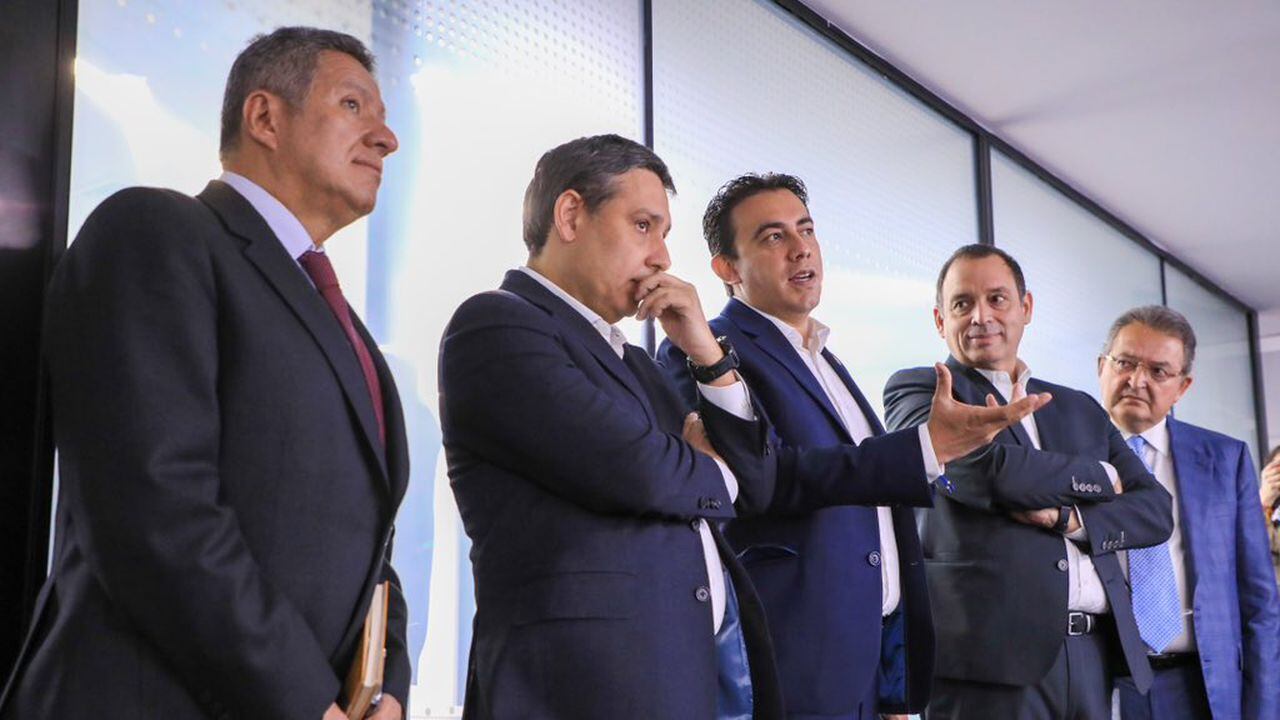Alexander Vega y Mauricio Lizcano presidieron la Comisión de Seguimiento de Conectividad para las elecciones territoriales.