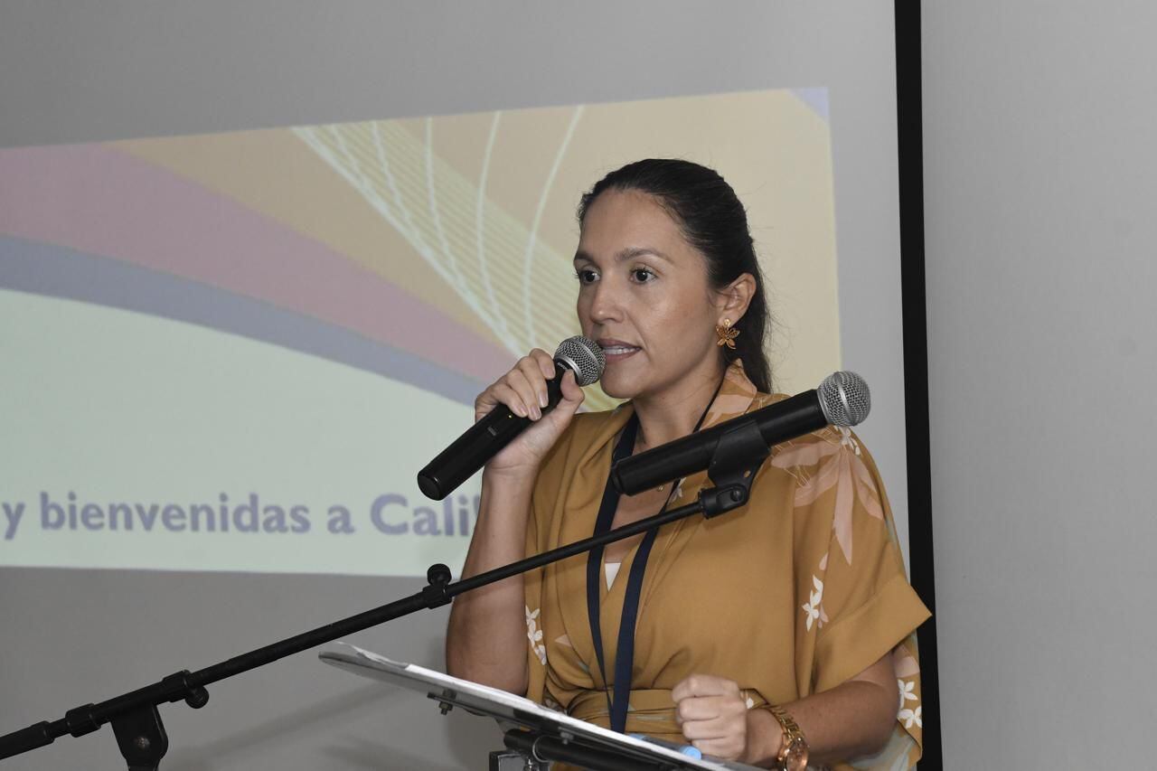 María Isabel Barón, secretaria de Bienestar de Cali, destacó la visión de ampliar  la estrategia nacional de los ‘Centro Intégrate’ en otros espacios de la ciudad.