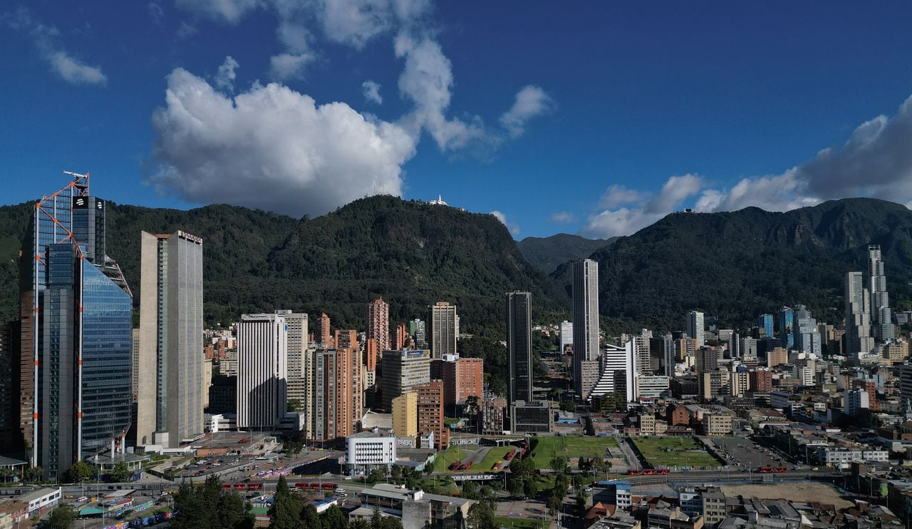 Bogotá panorámica del Centro Internacional 
Bogota enero 16 del 2024
Foto Guillermo Torres Reina / Semana