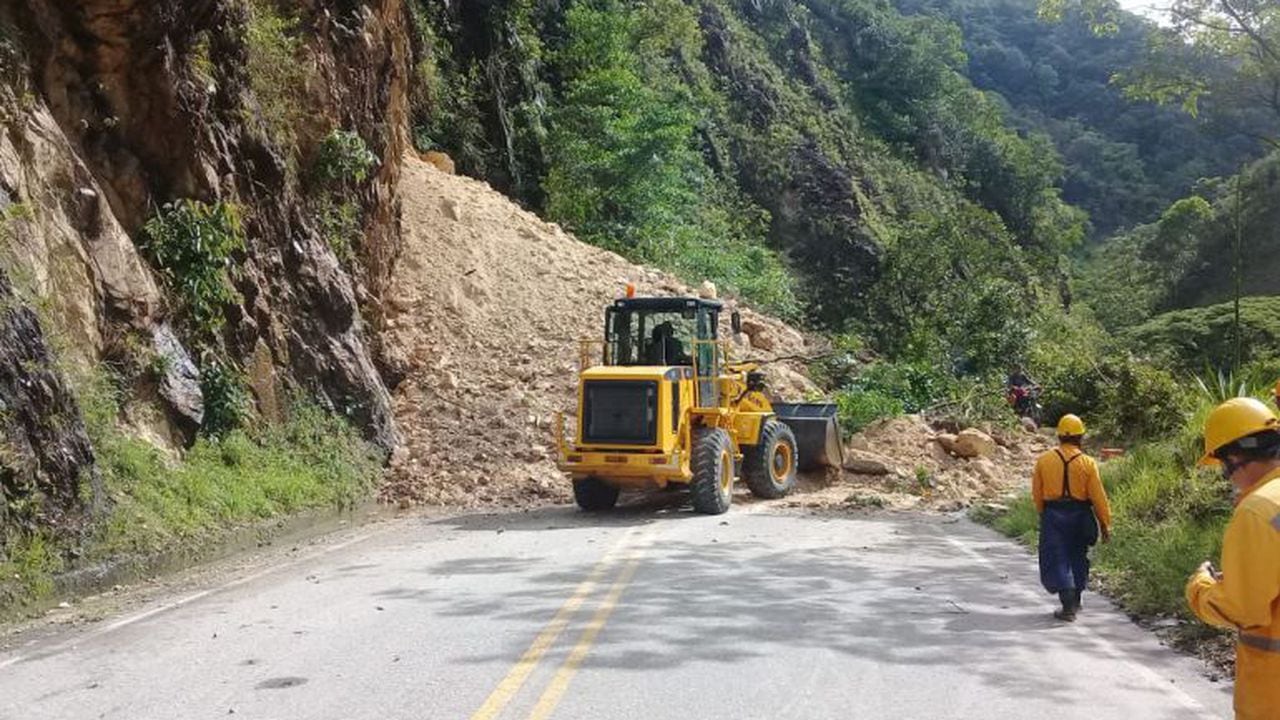 Dos derrumbes en la vía Ocaña - Cúcuta.