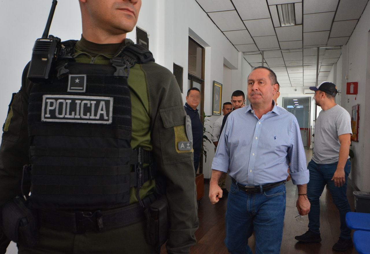 Gustavo Vélez, alcalde de Tuluá, uno de los alcaldes más amenazados de Colombia. INFORME PARA DOMINGO.