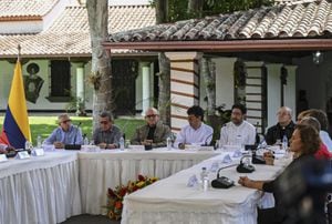 Desde Venezuela, el pasado 4 de octubre el Gobierno colombiano y el ELN anunciaron que retomarán los diálogos de paz interrumpidos hace cuatro años. Hoy se hará la instalación formal de la mesa de conversaciones en Caracas. La ONU acompañará la negociación.