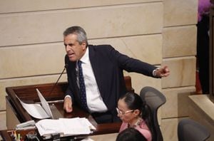 Segundo debate Reforma a la Salud en Cámara de Representantes Ministro del Interior Luis Fernando Velasco