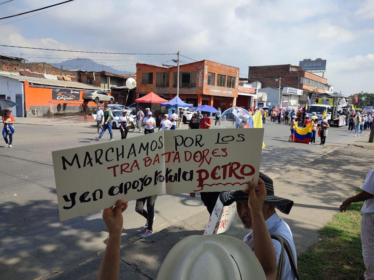 El apoyo al presidente Gustavo Petro se unió como una de las razones de la marcha de este 1 de mayo.