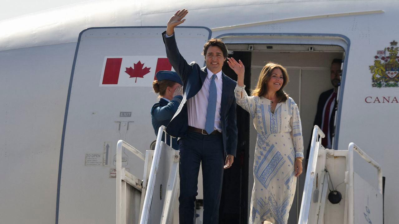 (FILES) LOS ANGELES, CALIFORNIA - JUNE 08: Prime Minister Justin Trudeau of Canada arrives alongside his wife Sophie Gregoire Trudeau to the Microsoft Theater for the opening ceremonies of the IX Summit of the Americas on June 08, 2022 in Los Angeles, California. Canadian Prime Minister Justin Trudeau announced August 2, 2023 that he and his wife of 18 years, Sophie Gregoire-Trudeau, are separating. (Photo by Anna Moneymaker / AFP)
