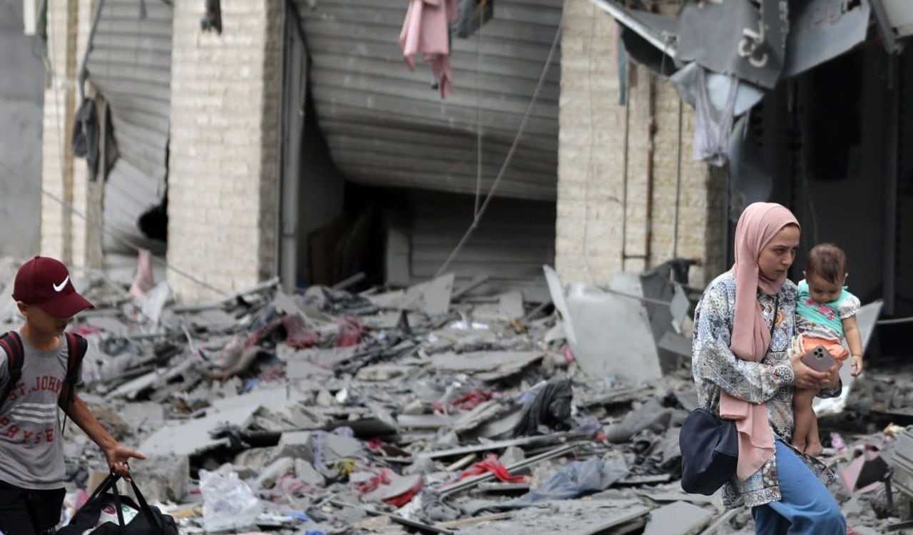 Los bombardeos están dejando varias víctimas civiles en los dos bandos
