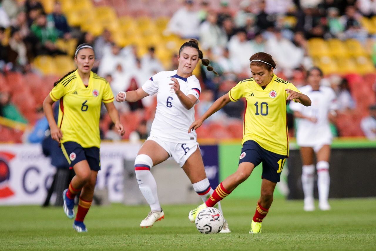 ogotá. Febrero 25 de 2024. La selección Colombia Femenina Sub20 enfrenta a la selección de Estados Unidos femenino Sub20, en el primer partido de dos amistosos en el estadio Nemesio Camacho El Campín. (Colprensa - Mariano Vimos)