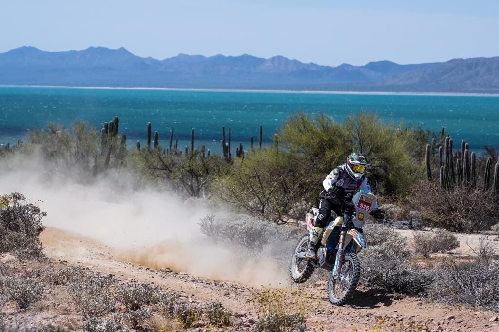 Francisco Álvarez, piloto bogotano que competirá en el Rally Dakar 2025.
