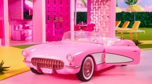 Barbie tiene un Corvette 1956 Mattel