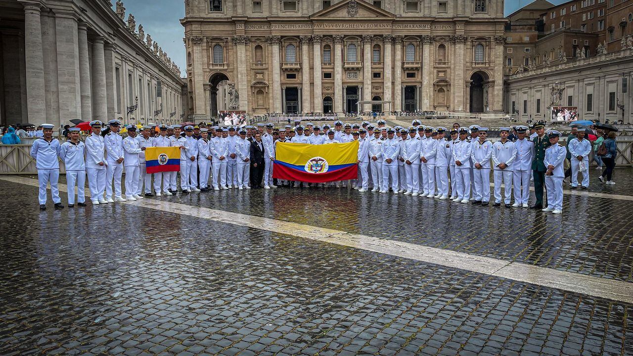 Los 129 marinos de Colombia participaron en una audiencia privada en la Ciudad del Vaticano.
