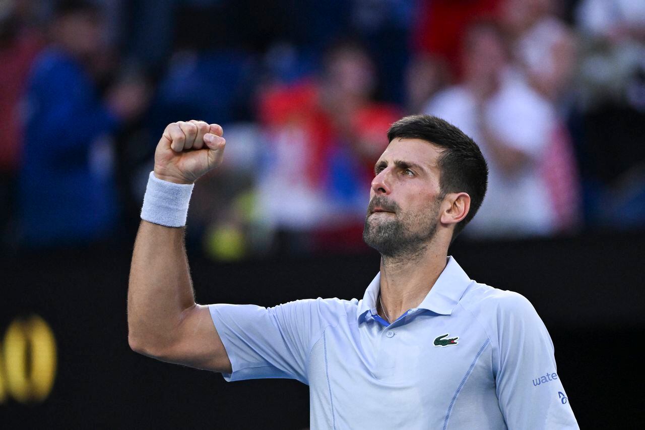 Djokovic revalida su condición de favorito al derrotar a Fritz para avanzar a las semifinales del Abierto de Australia