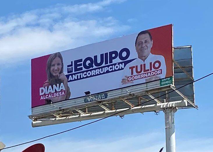 En varias vallas publicitarias extendidas en la ciudad de Cali, los candidatos confirmarn su 'alianza antiorrupción'.