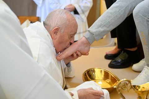 Es la primera vez que el papa realiza esta ceremonia solo con mujeres.