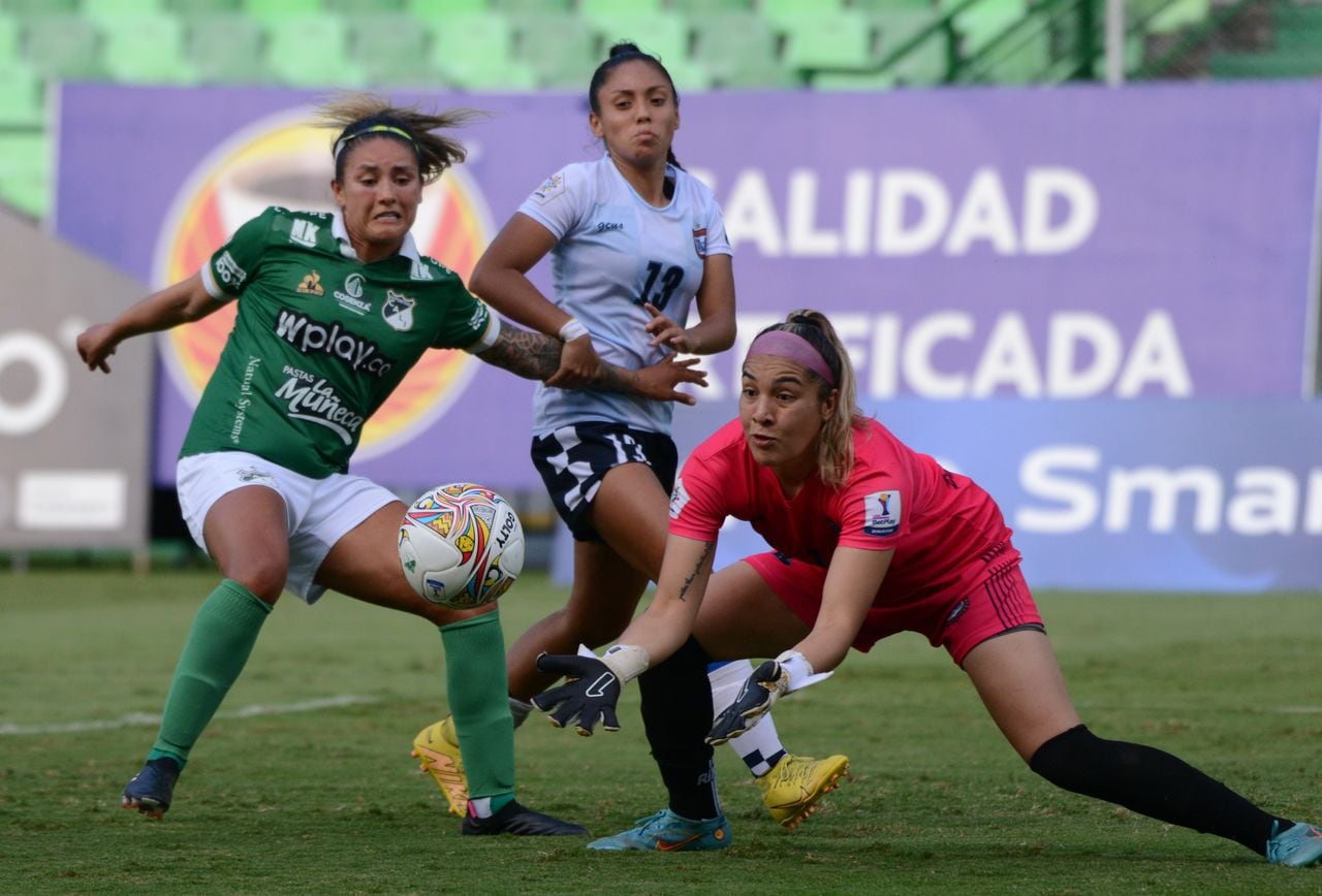 Deportes: Liga Femenina de Futbol, Deportivo Cali 0 Chico 0. Estadio Palmaseca
