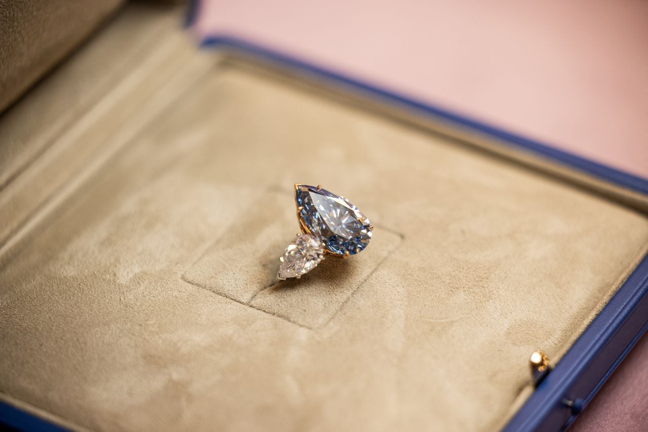 Diamante Blue Royal