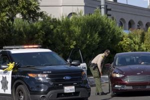 Al menos una persona muerta y tres heridos dejó el tiroteo ocurrido en una sinagoga en la localidad de Poway, cerca de San Diego.