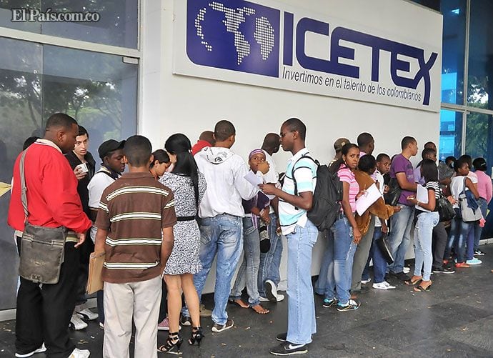 Hasta principios de agosto y según el calendario de cada universidad, los jóvenes colombianos podrán solicitar un crédito educativo en la página de Icetex.
