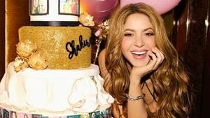 Shakira celebrando su cumpleaños número 47