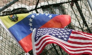 Banderas de Estados Unidos y Venezuela