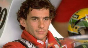 Ayrton Senna siempre fue un competidor feroz en las pistas. En sus diez años de carrera acumuló tres campeonatos mundiales: 1988, 1990 y 1991.