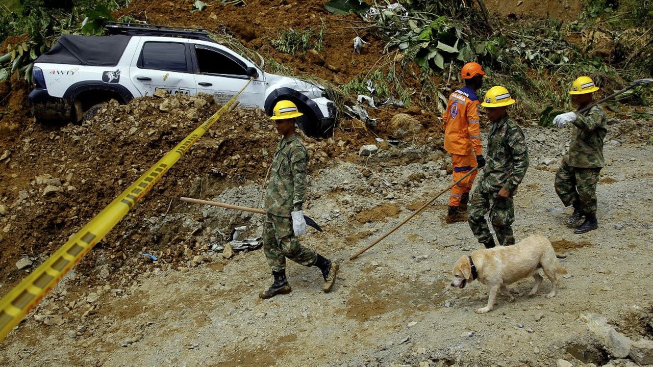 Labores de rescate de las victimas del derrumbe del Chocó. AFP