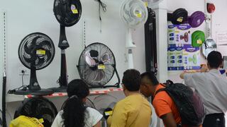 Cali: Ola de calor en Cali dispara ventas de ventiladores en la ciudad. Los comerciante hacen su agosto con las ventas. José L Guzmán. El País, enero 29-24