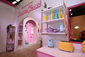The Dreamhouse en la exposición interactiva "The World of Barbie" se ve el 28 de junio de 2023 en Santa Monica Place en Santa Monica, California. (Photo by Robyn Beck / AFP)