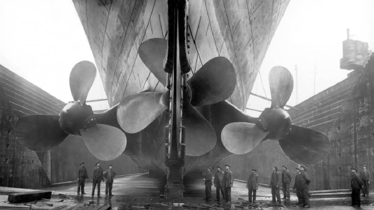 Foto antigua de la historia marítima de las hélices RMS Titanic.