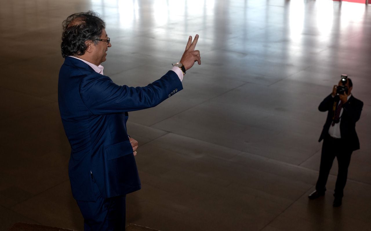 Petro en la posición del presidente de Brasil Lula Da Silva

Foto: Cortesía Presidencia de la República