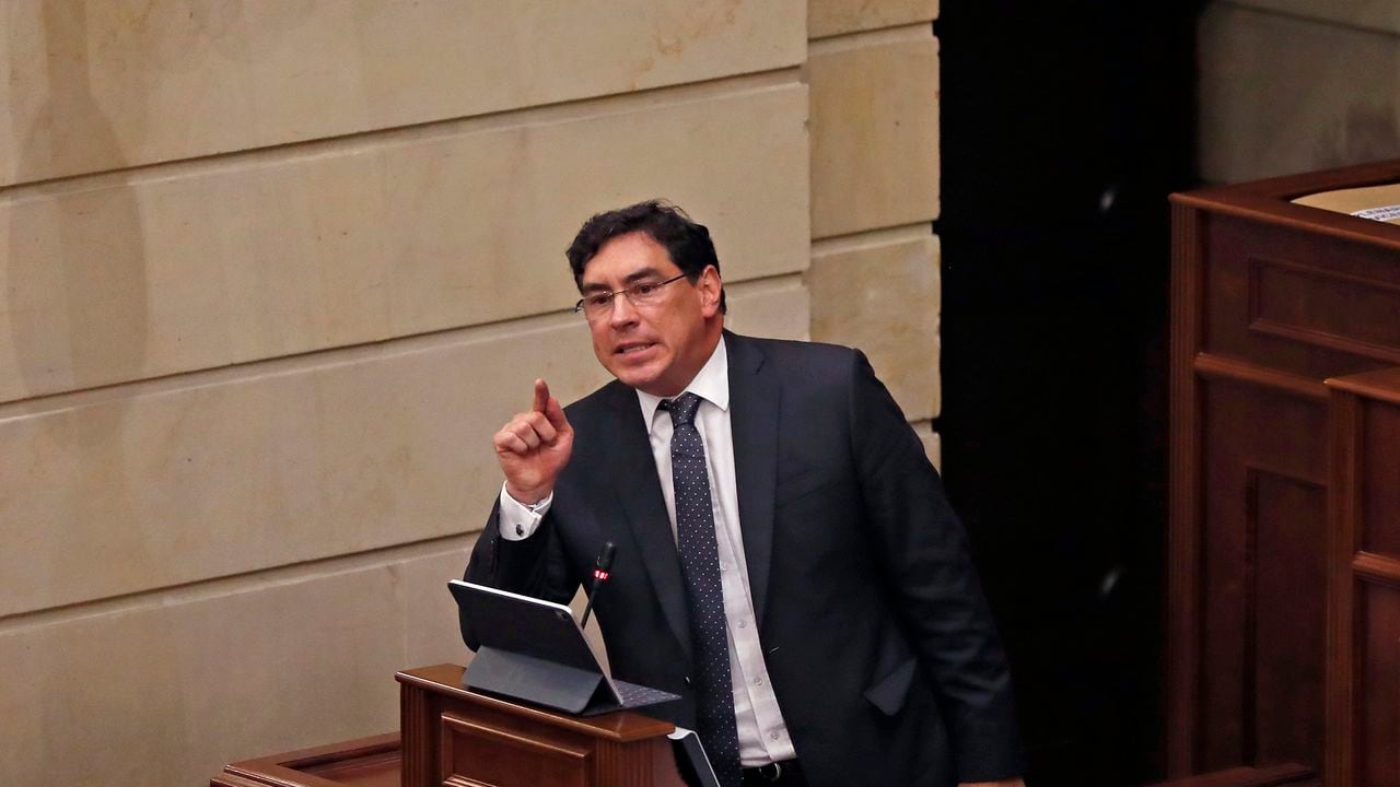 Alvaro Hernán Prada
Representante a la Cámaara
Cámara de Representantes
Objeciones Presidenciales a la JEP
JEP
Debate JEP
Congreso
Bogota, Abril 8 de 2019