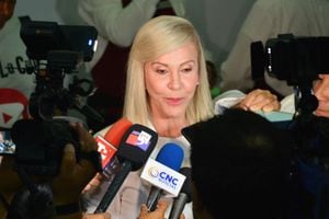 La Gobernadora del Valle del Cauca, Dilian Francisca Toro, lidera encuesta entre los mandatarios de los departamentos del país, en sus primeros 100 días de gobierno.