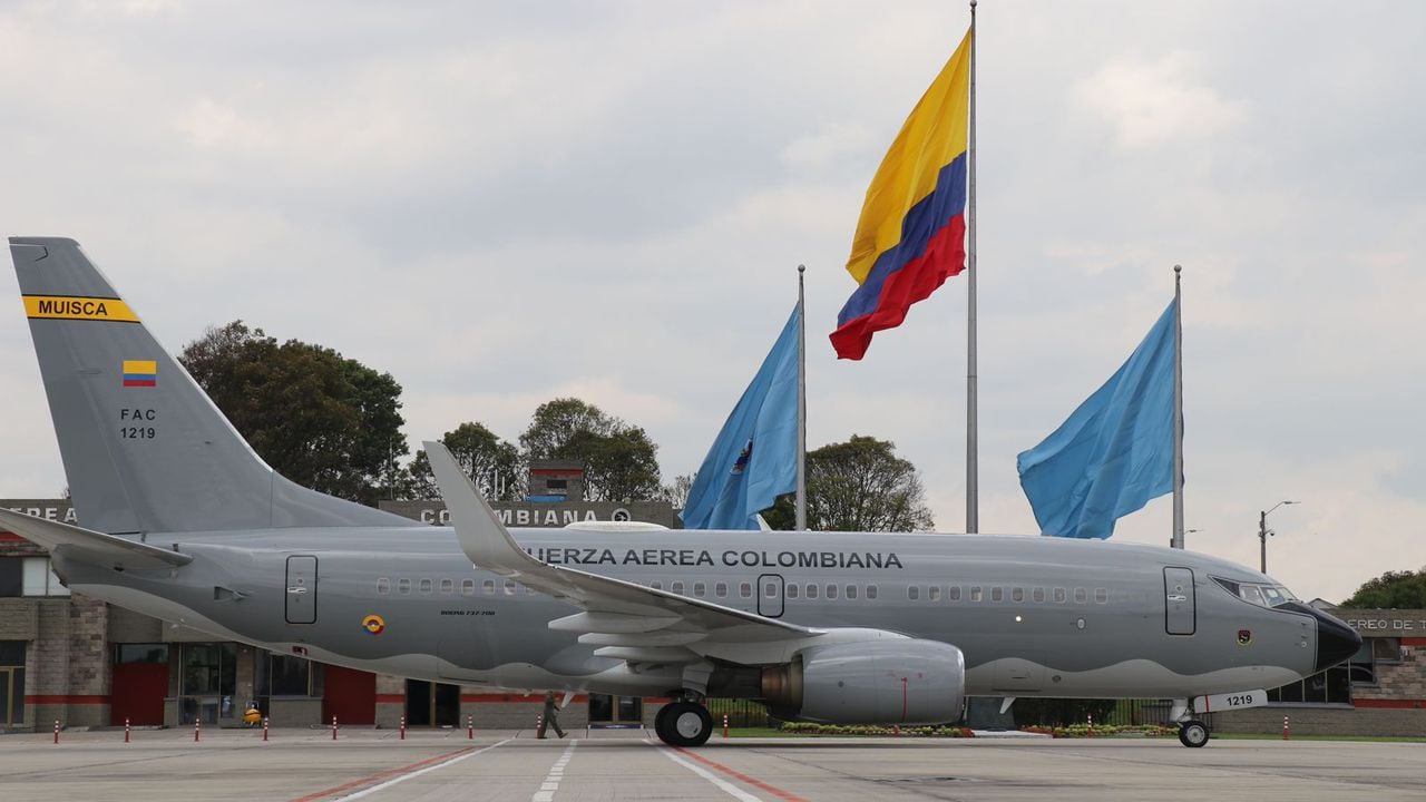 Este es uno de los dos Boing-737 que irá por colombianos atrapados en Israel.