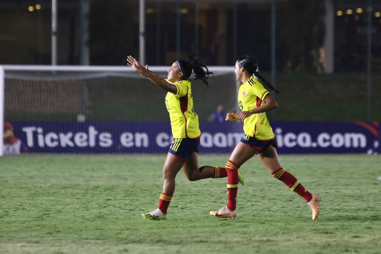 Reina Sofía Torres celebra el segundo tanto del partido contra Perú en el Sudamericano Femenino Sub-17 del 2024.