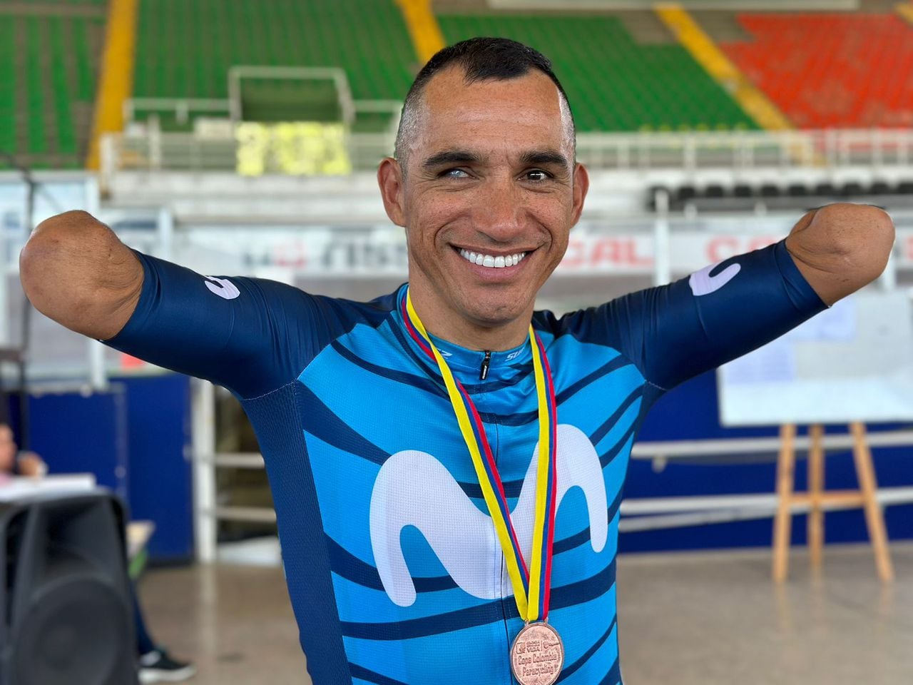 Juan José Florián 'Mochoman' ganó tres medallas de plata y una de bronce en la Copa Nacional de Pista que se hizo en Cali.
