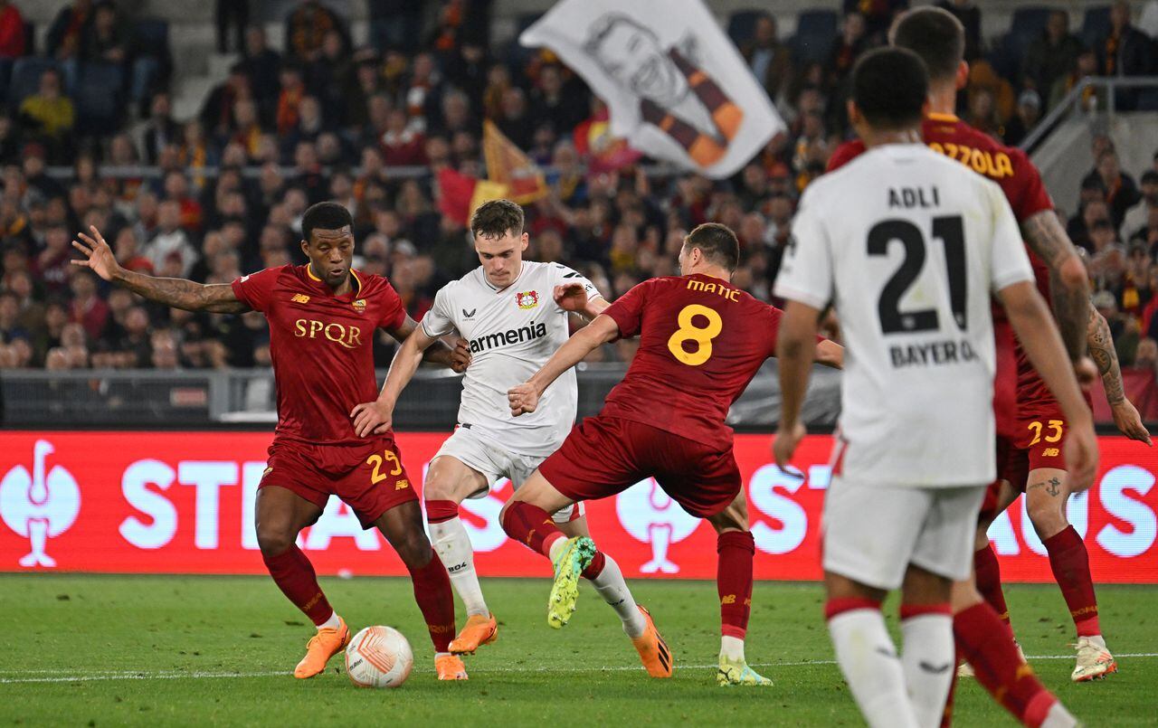 Imagen del partido entre As Roma y el Bayer Leverkusen por la Europa League 2022-2023.