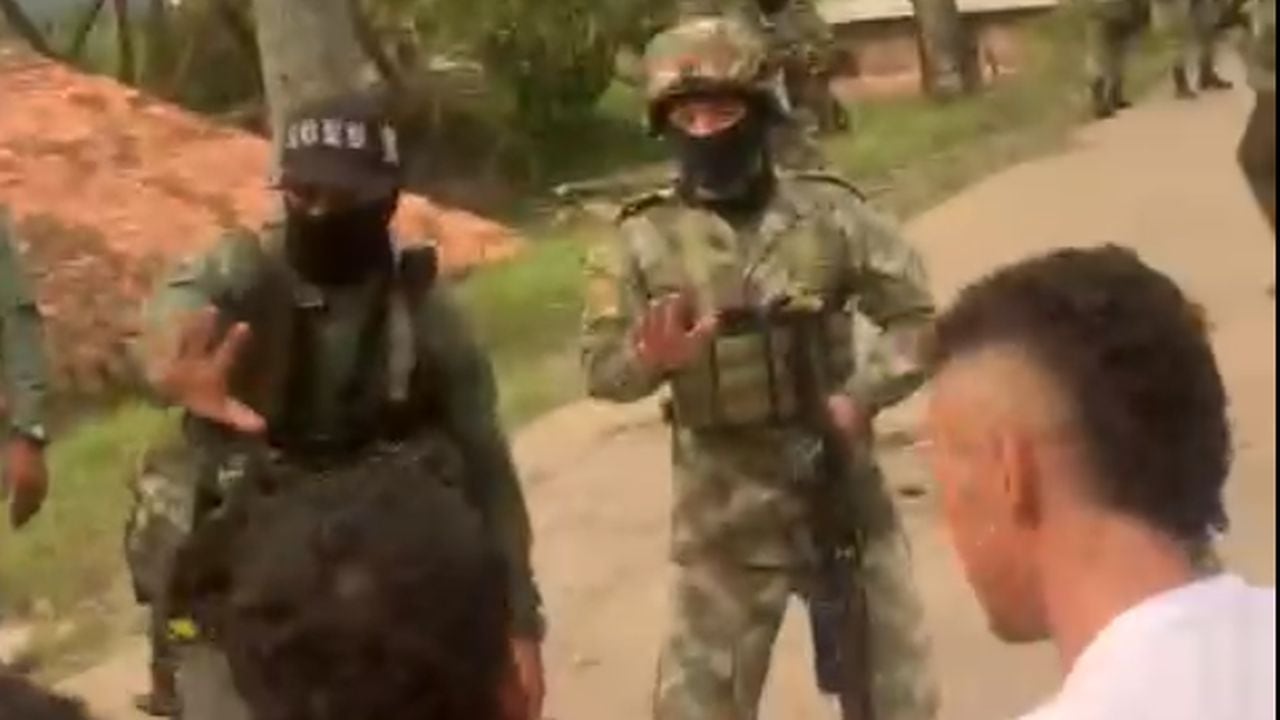 La comunidad de Timba, Cauca, sacó a la fuerza a los miembros del Ejército Nacional.