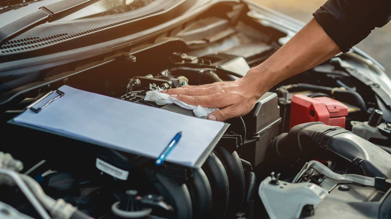 Aprende los pasos necesarios para limpiar el motor de tu auto y mantenerlo en excelente estado.