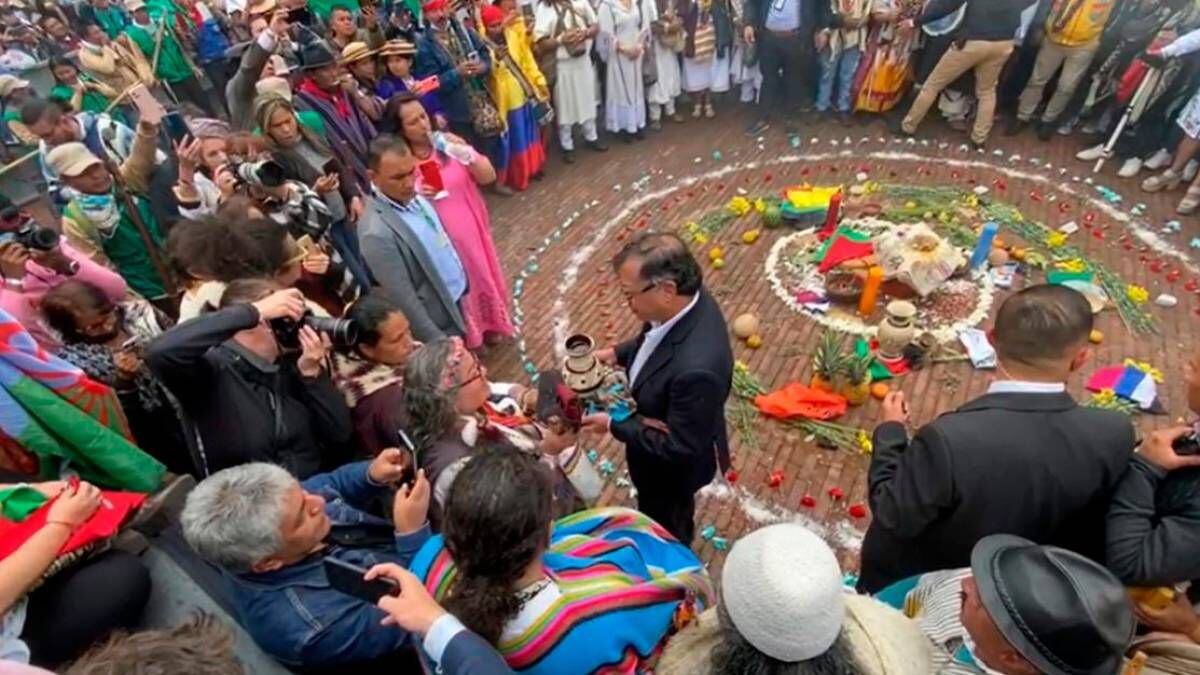 En 2022 durante su posesión el presidente Petro participó en un ritual de la comunidad indígena, en Bogotá.