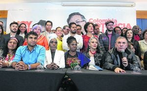 Ayer se reunió en Bogotá la bancada electa del Pacto Histórico con el candidato presidencial Gustavo Petro y su fórmula, Francia Márquez