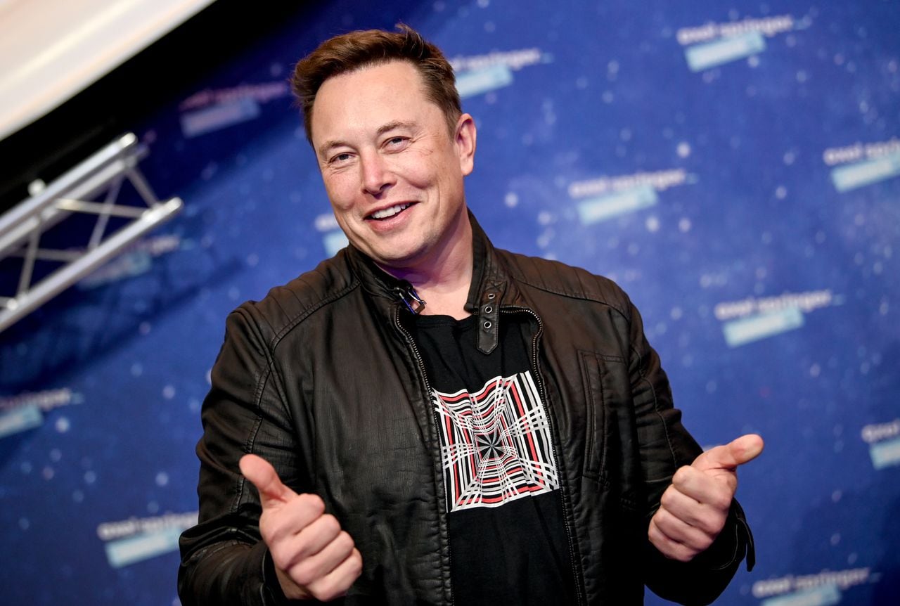 Elon Musk desarrolla nuevo implante cerebral.