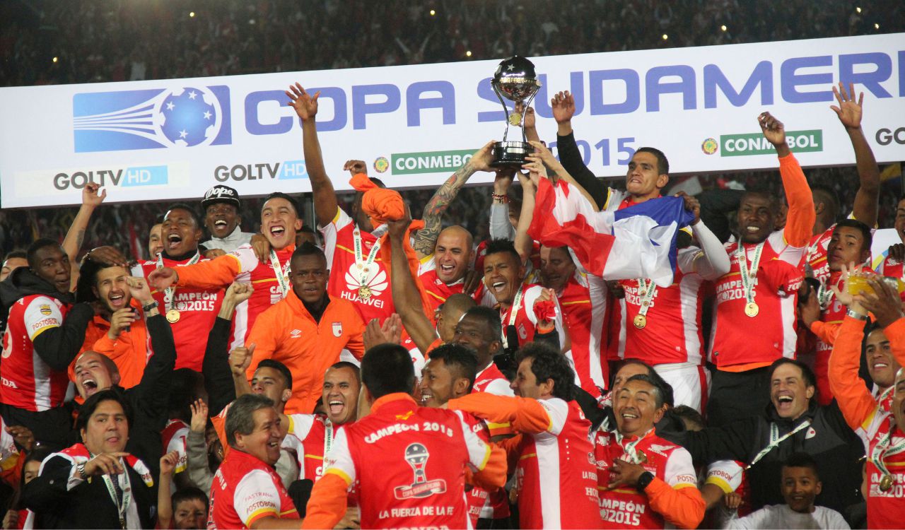 Pablo Perano in celebration of the South American Cup for Santa Fe