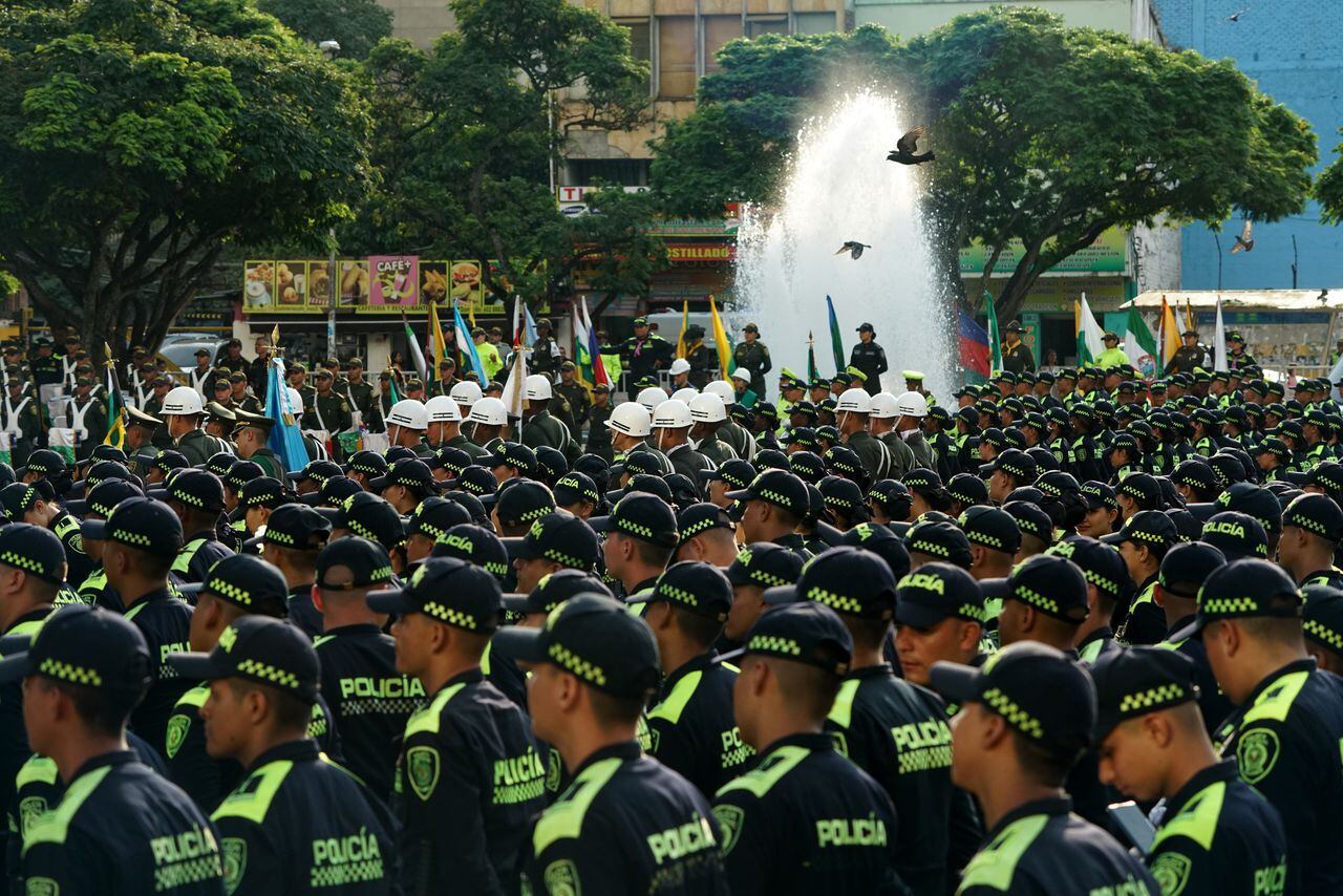Se presentaron oficialmente los 500 policías que llegaron a reforzar la seguridad en el Valle del Cauca