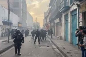 Disturbios en Plaza de Bolivar tras bloqueos en el Palacio de Justicia